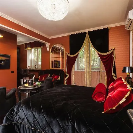 Luxury «opera Royal» *